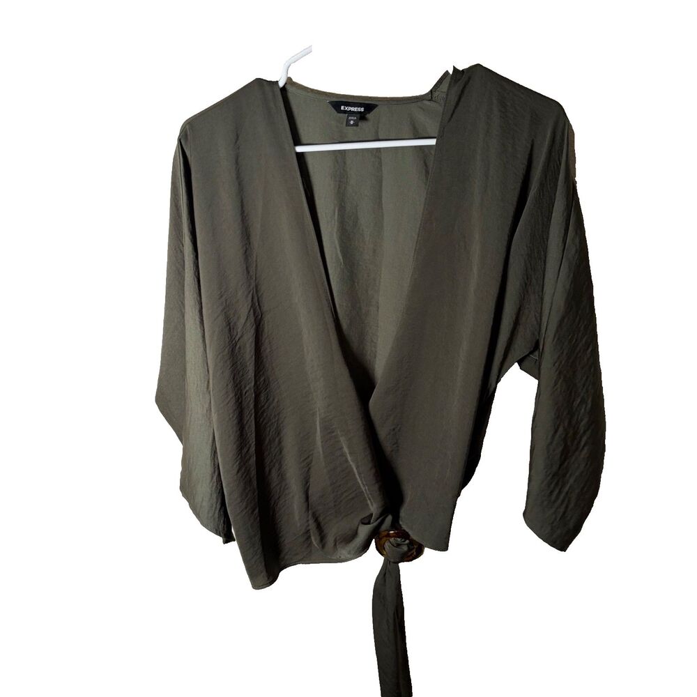 Express Blouse Women's Medium Green V-Neck 3/4 Sleeve Lightweight Casual Top